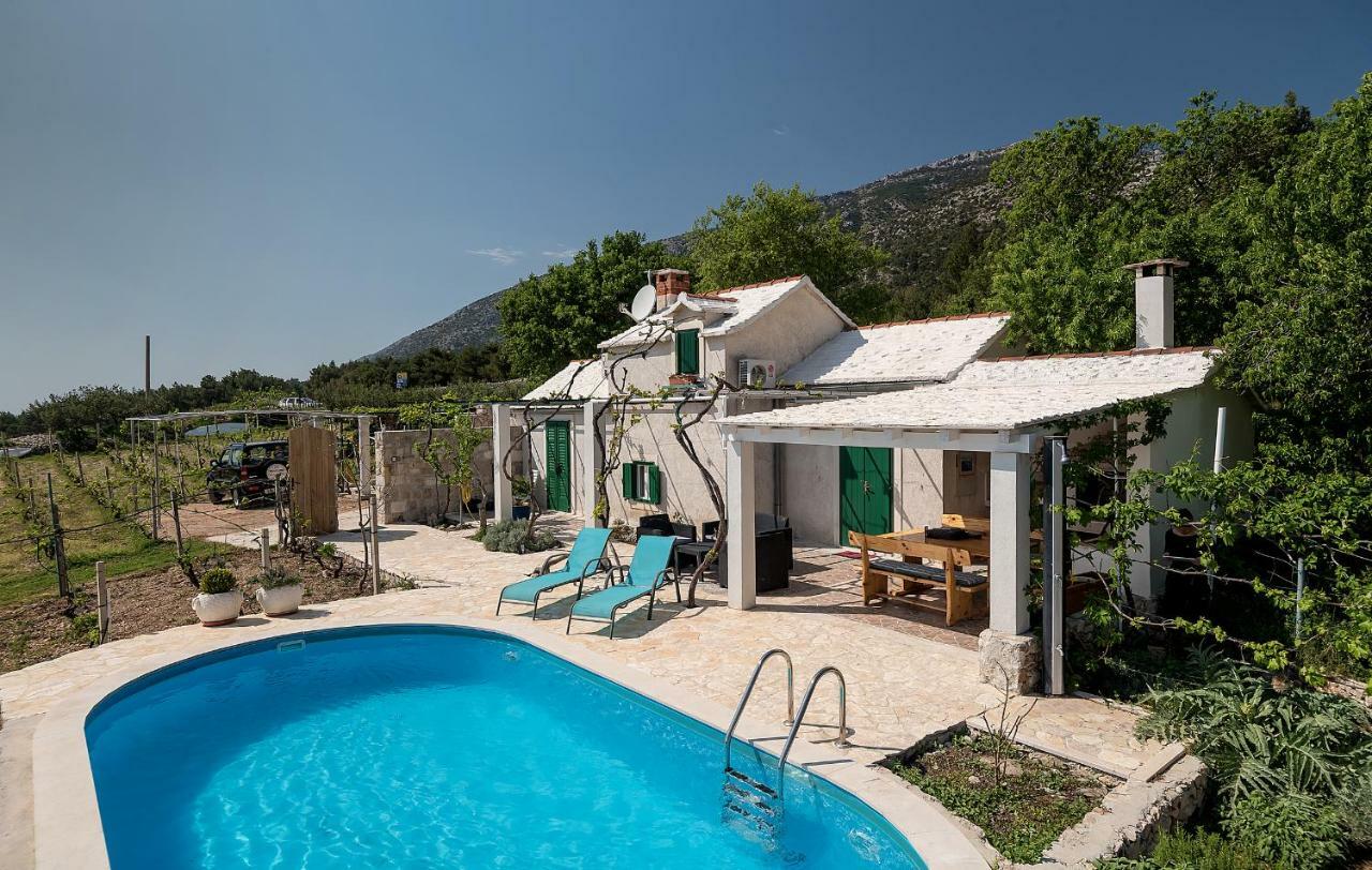 Holiday Home Vineyard House Bol Exteriör bild